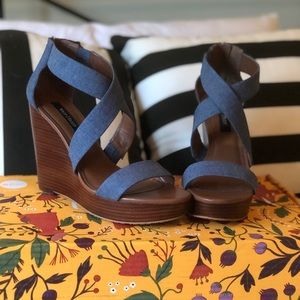 White House Black Market Wedges